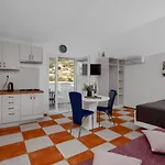 2581a Apartament *